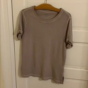 TShirt w Cuffed Sleeves